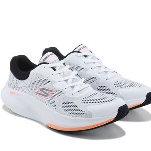 Sketchers Women’s Go Walk Max Sneaker